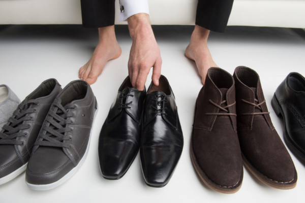 Quatro Sapatos Clássicos: Elegância e Versatilidade no Armário Masculino