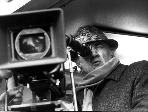 Federico Fellini e a arte de esculpir o invisível